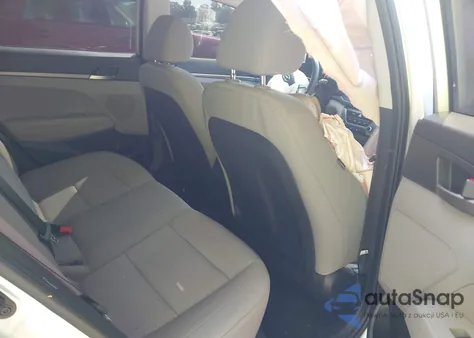 2018 Hyundai Elantra Se из США, поврежденный, VIN 5NPD74LF0JH353704